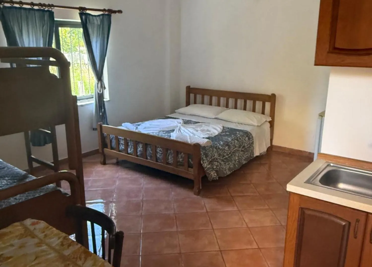 Bluestone Rooms Durres Guest house