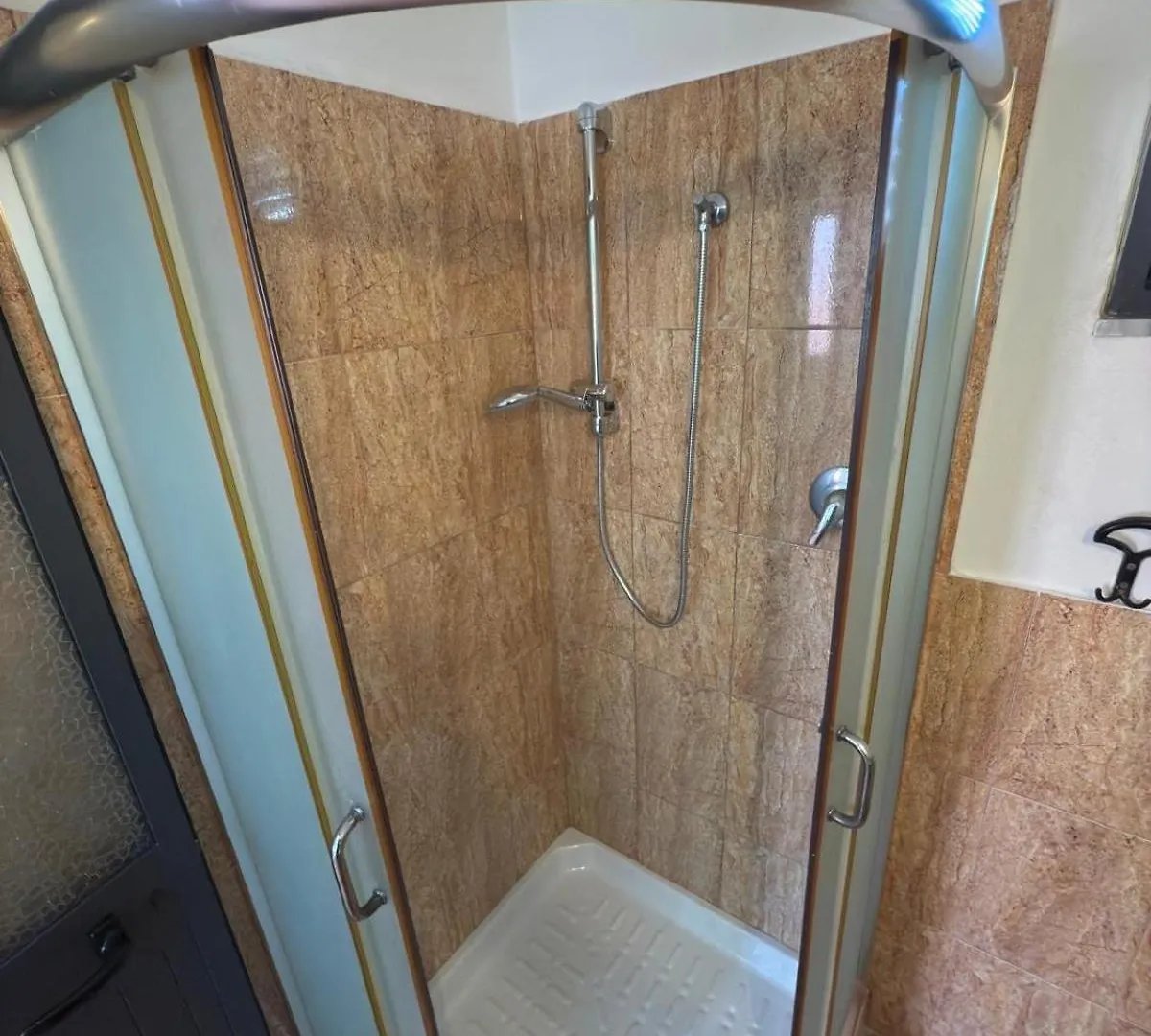 Bluestone Rooms Durrës Albânia